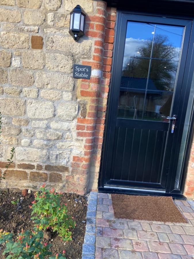 Potcote Farm Stables Accommodation Spots Stable Towcester Exterior foto